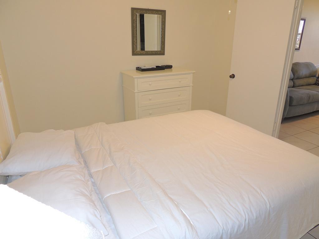 Caribbean Shores Waterfront Resort Jensen Beach Room photo