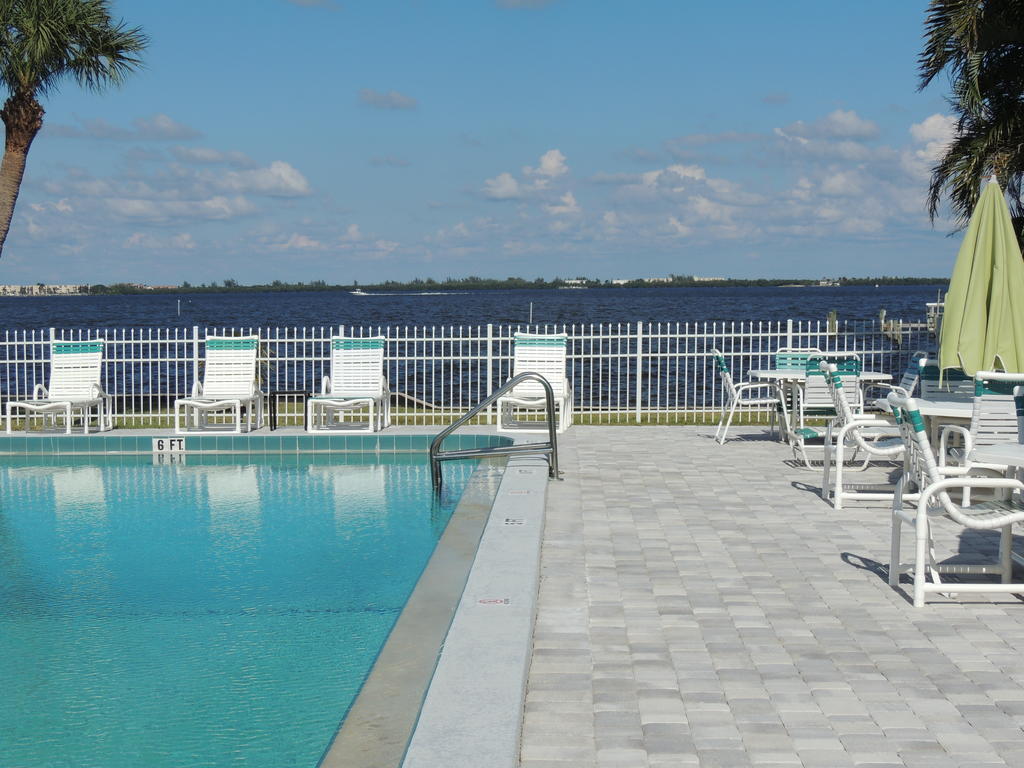 Caribbean Shores Waterfront Resort Jensen Beach Room photo