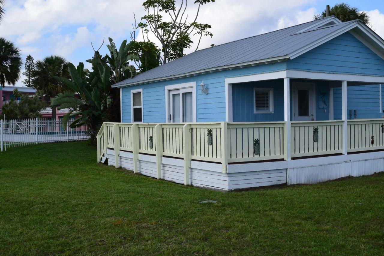 Caribbean Shores Waterfront Resort Jensen Beach Exterior photo